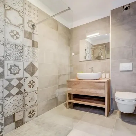 Marvela - Family 4 Bedroom Maslinica