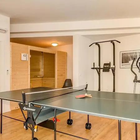 Marvela - Family 4 Bedroom Villa