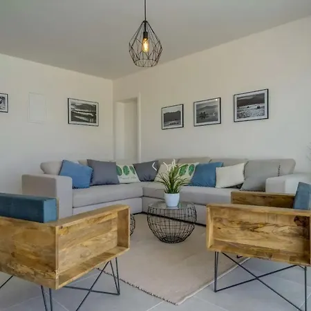 Marvela - Family 4 Bedroom *