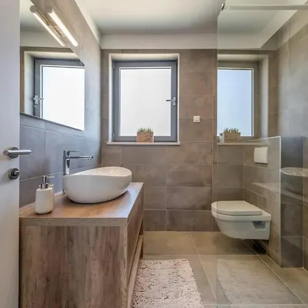 Marvela - Family 4 Bedroom *