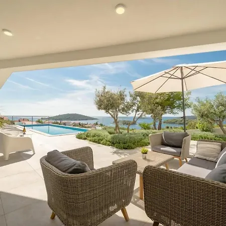 Villa Marvela - Family 4 Bedroom