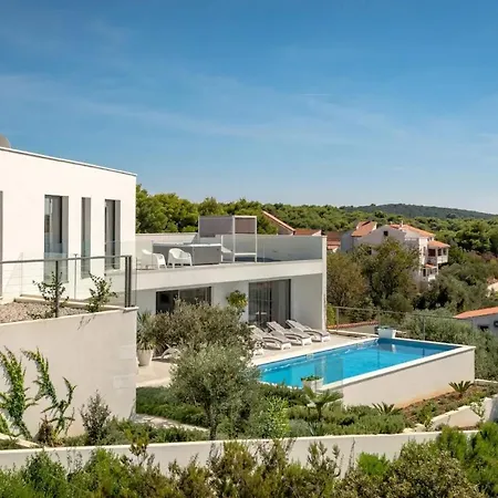 Marvela - Family 4 Bedroom