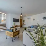 Marvela - Family 4 Bedroom * Maslinica
